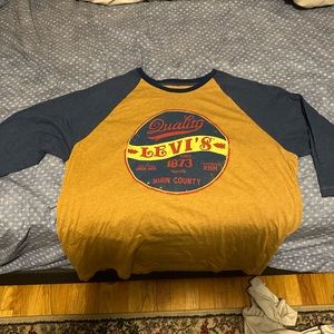 Levi three quarter sleeve baseball tee